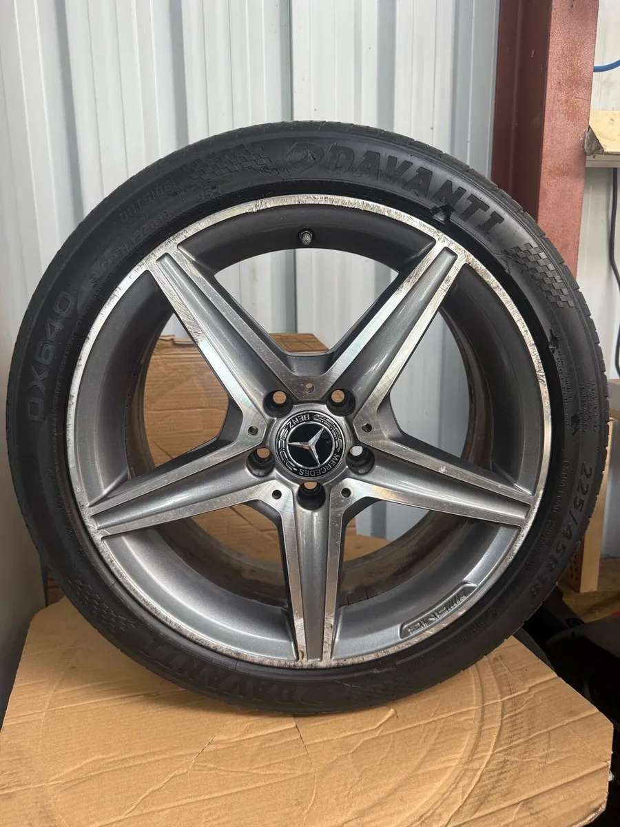 Mercedes-Benz AMG 5 twin-spoke alloy - Image 1
