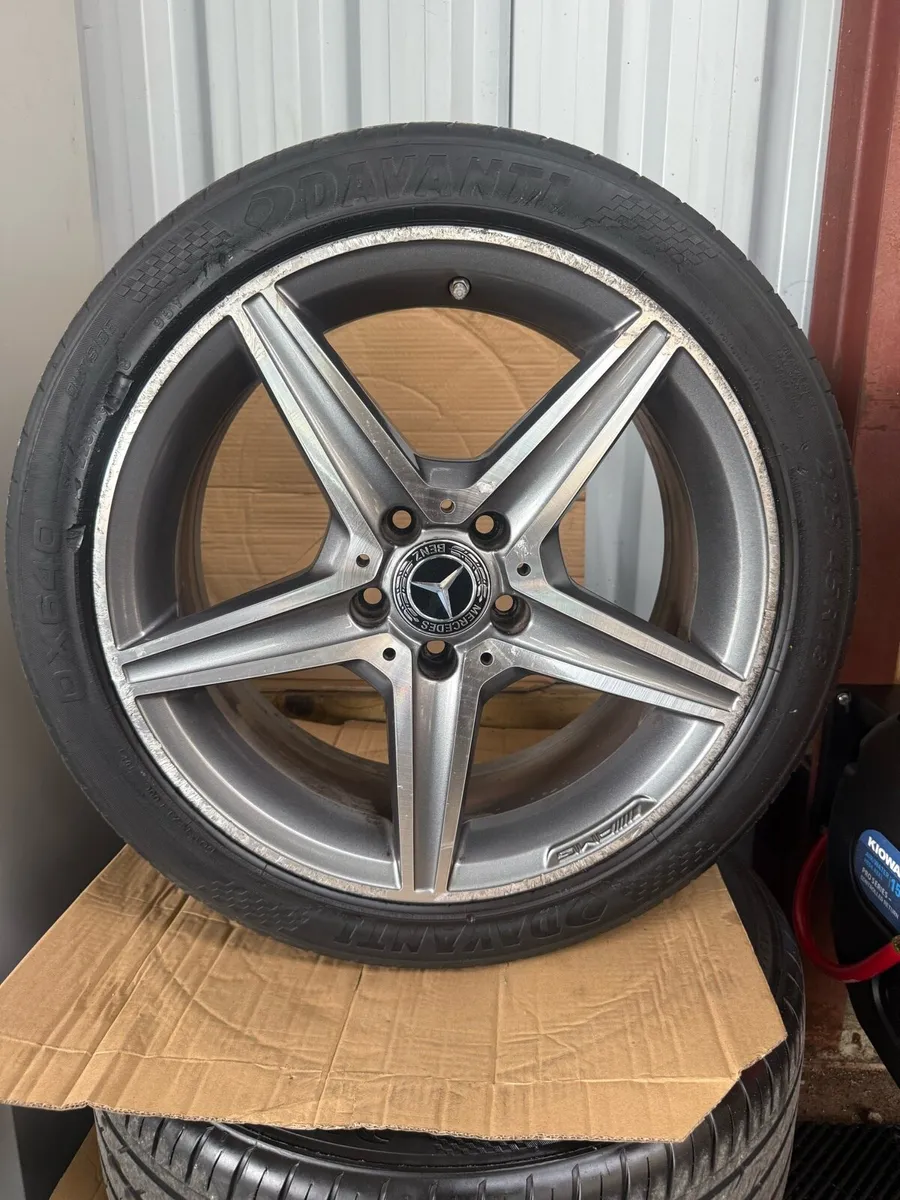 Mercedes-Benz AMG 5 twin-spoke alloy - Image 2