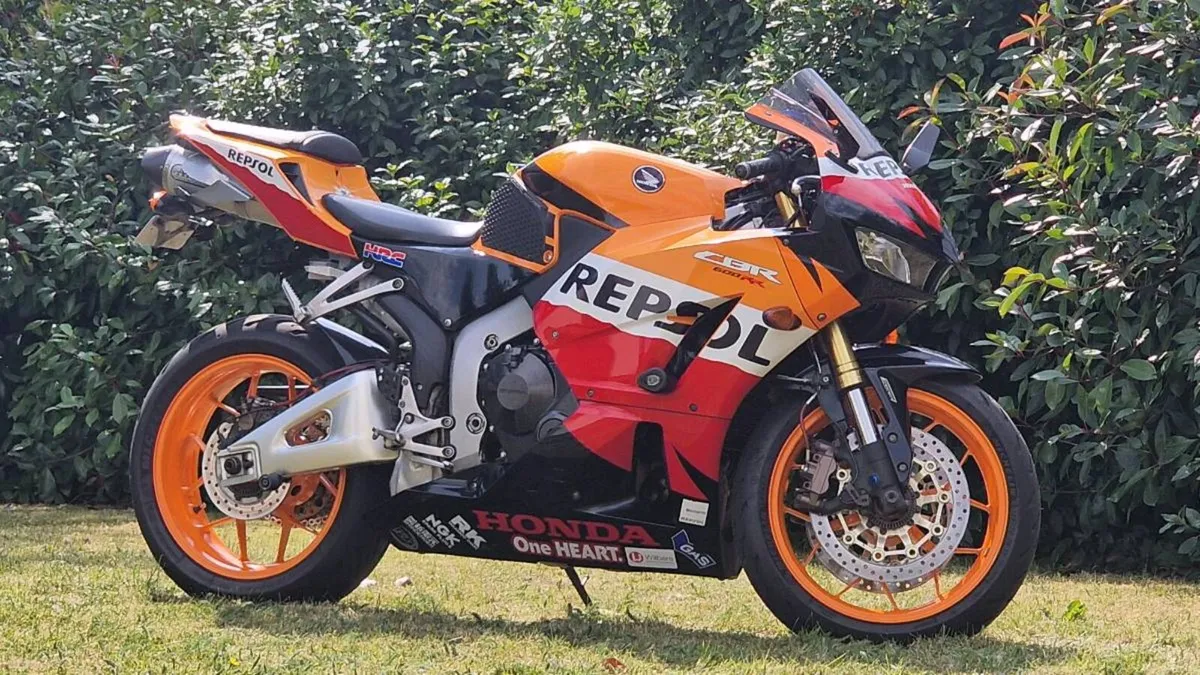 Honda cbr600rr 2015 REPSOL EDITION - Image 1