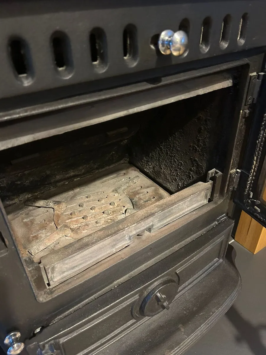Olymberyl Stove with back boiler - Image 4