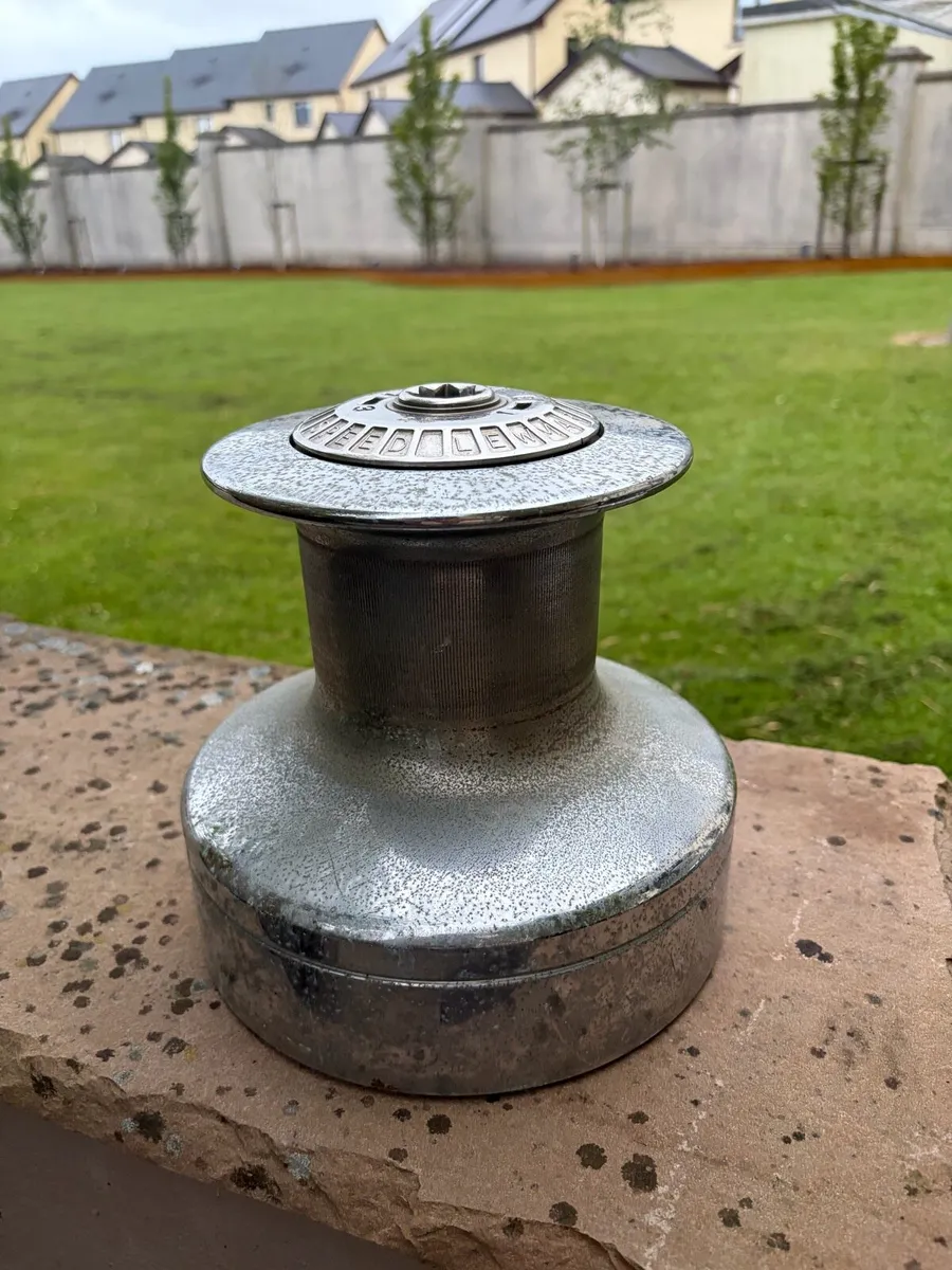 Lewmar 45 3 Speed Winches x 2 - Image 2