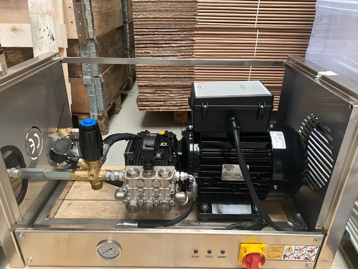 Stainless Wall Mount Power Washer - Image 4