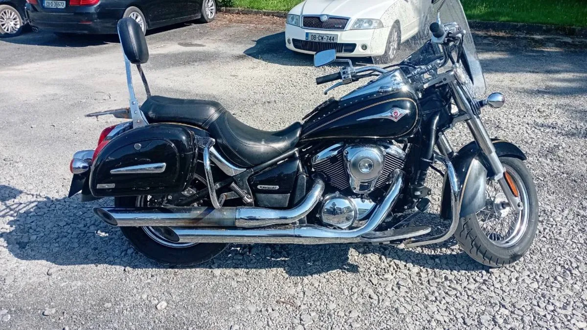 Kawasaki VN 900 2006 - Image 1