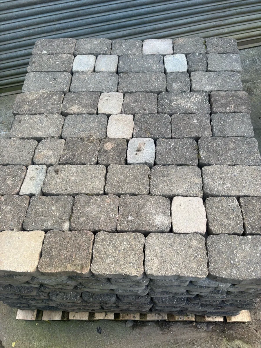 bricks €80 a pallet - Image 2