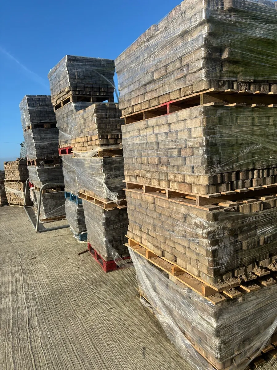bricks €80 a pallet - Image 3