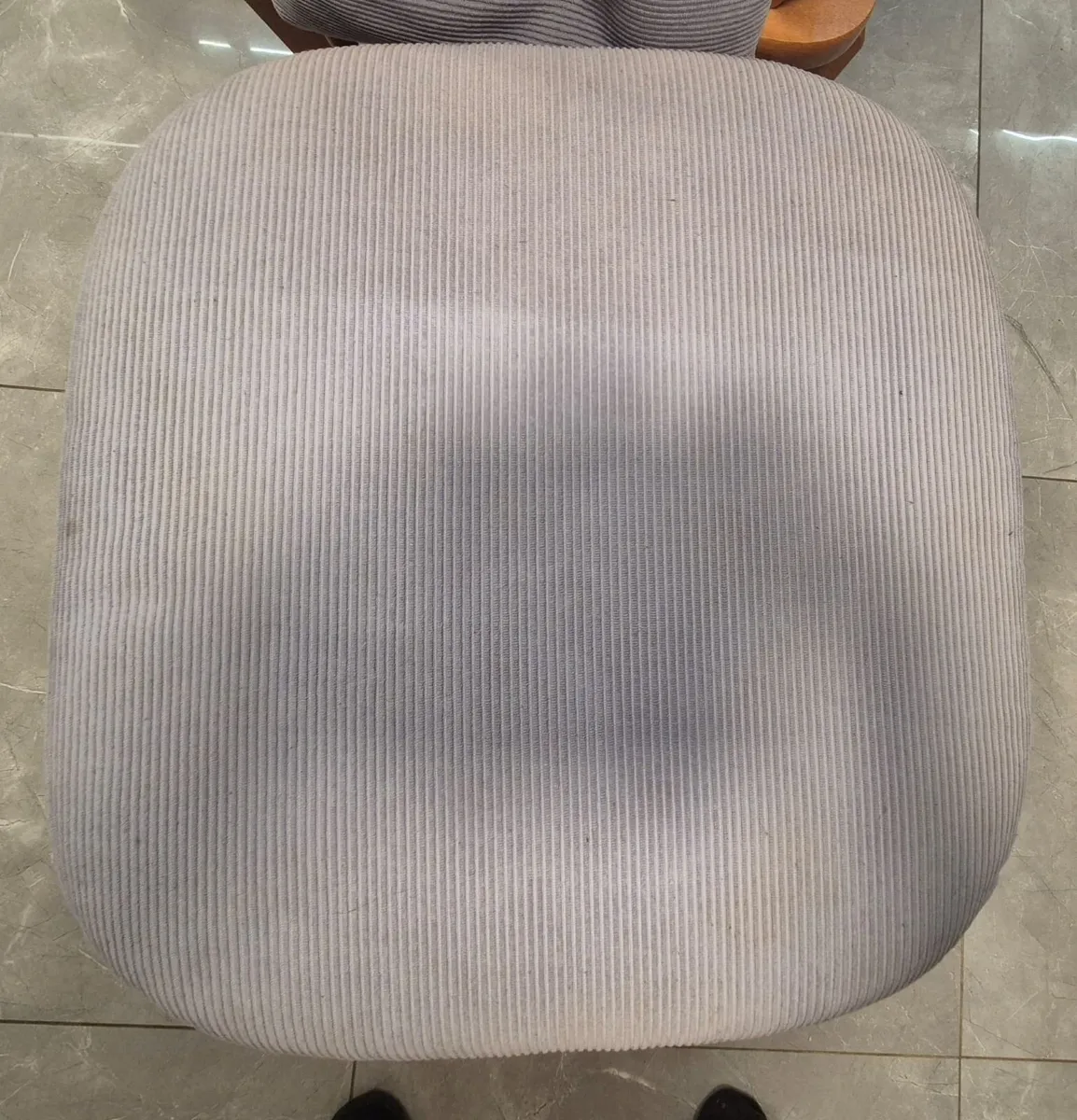 Nursing Rocking Chair with Rocking Foot Stool - Image 2