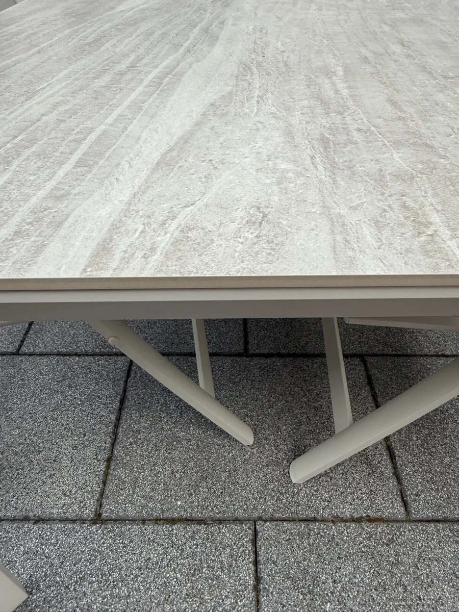 Garden Table - Image 4