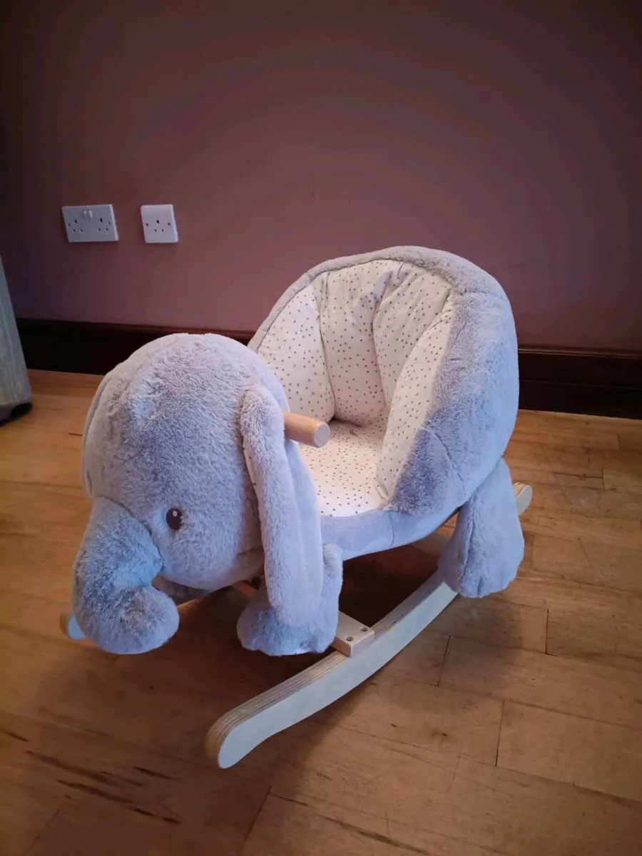 Baby rocker (elephant) - Image 1