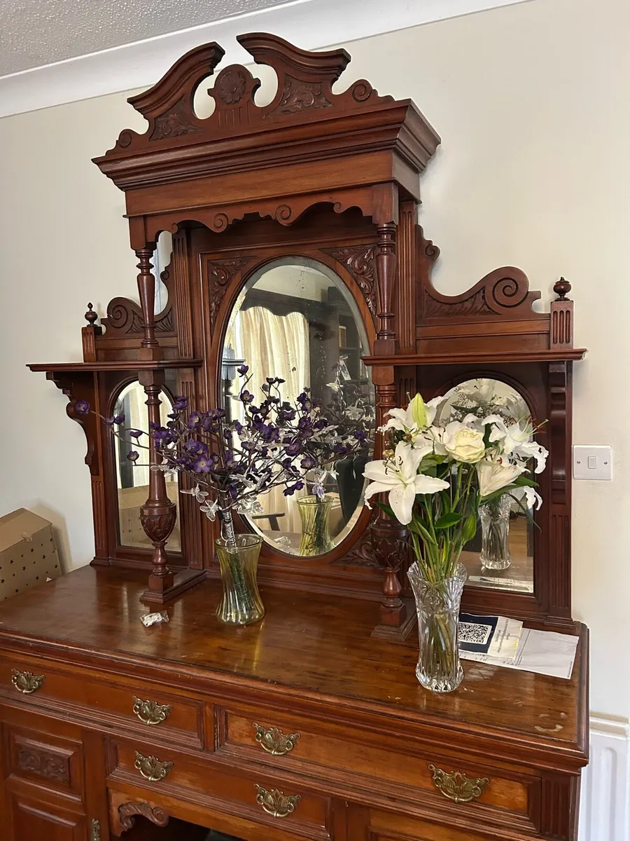 Antique sideboard - Image 1
