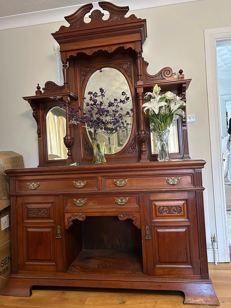 Antique sideboard - Image 2