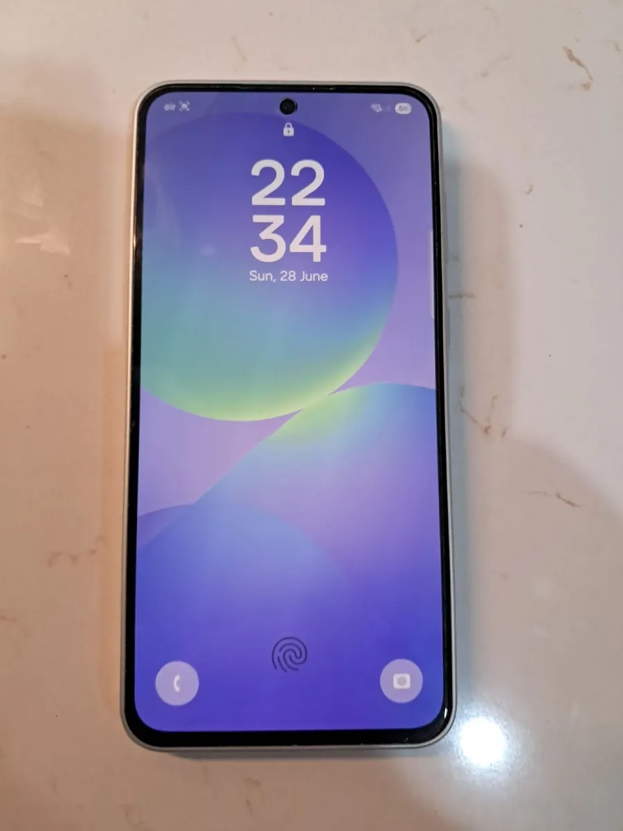 Phone Samsung A36 - Image 1
