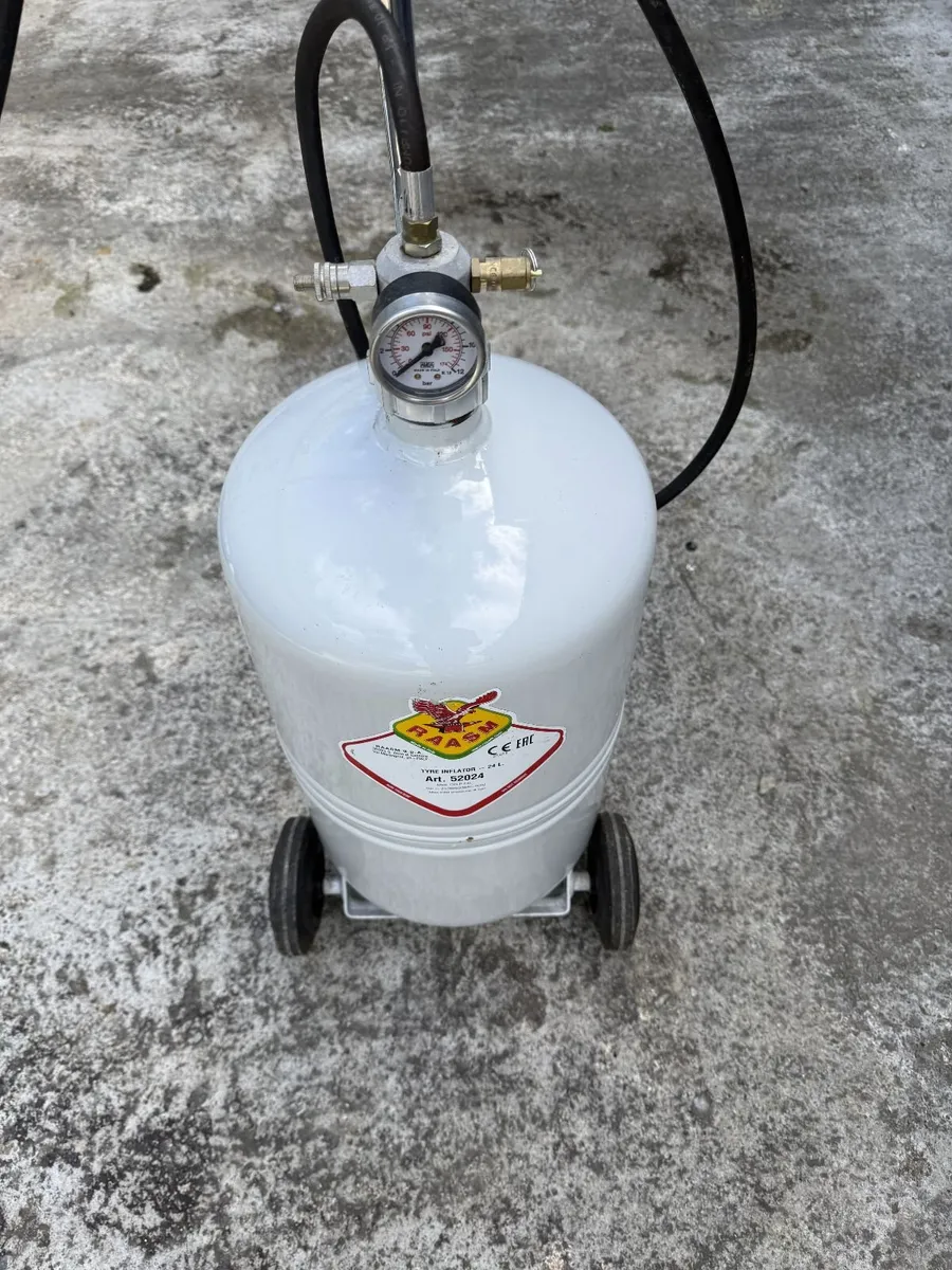 Portable Tyre inflator - Image 1