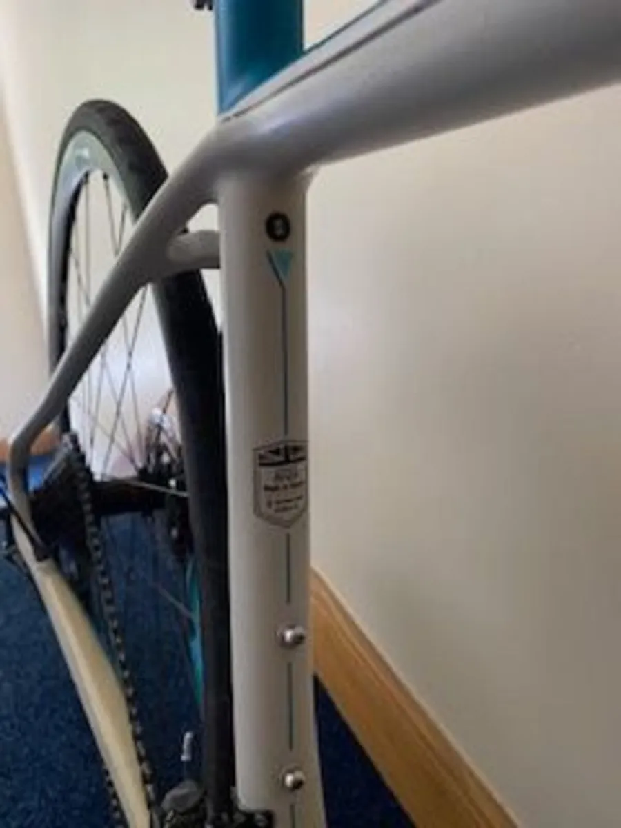 Genesis Datum Carbon Road Bike – Size Small - Image 4