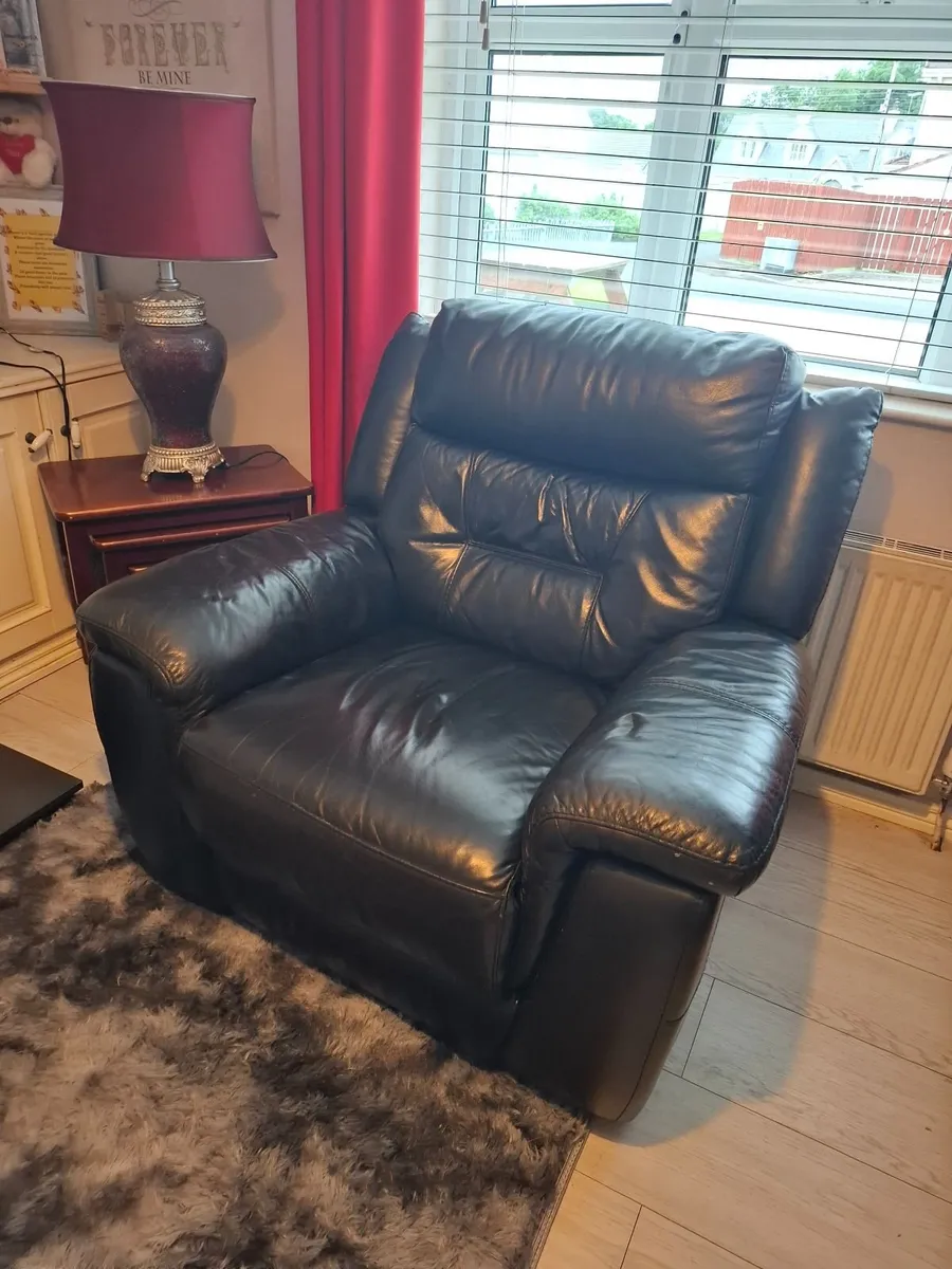 Electric Recliner Chair - Image 3