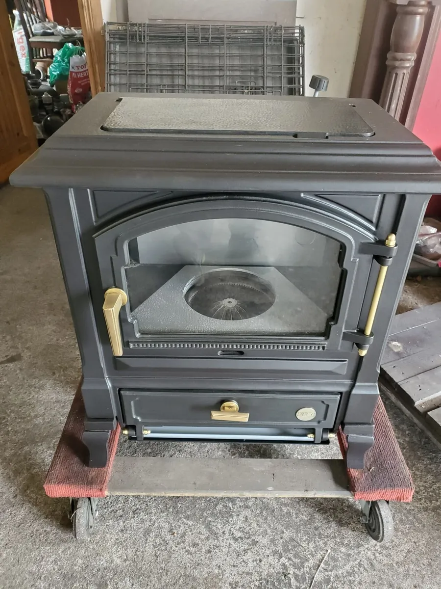 Nestor Martin/Efel 9kw oil stove fully refurbished - Image 1