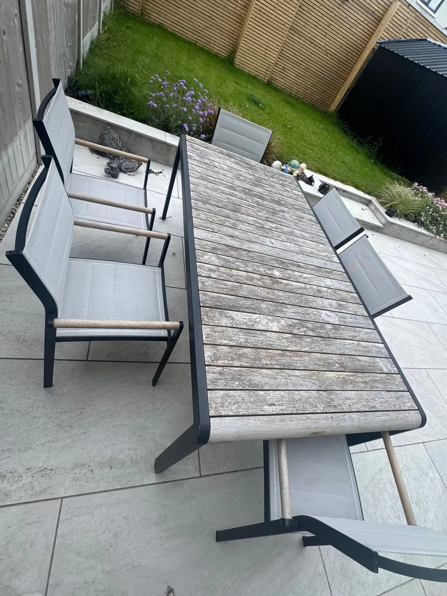 EZ living Garden furniture - Image 1