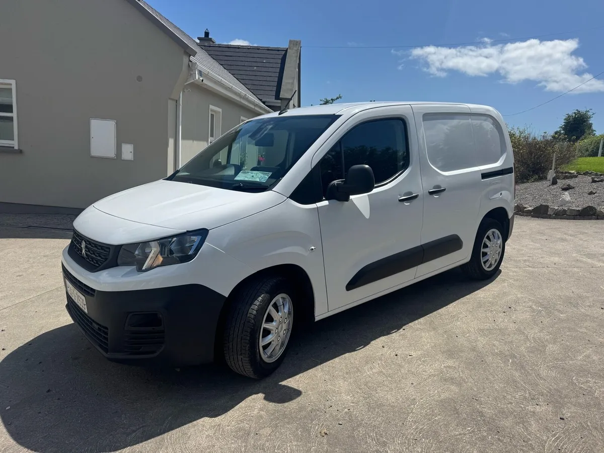 Peugeot partner pro spec €12950 inc vat - Image 2