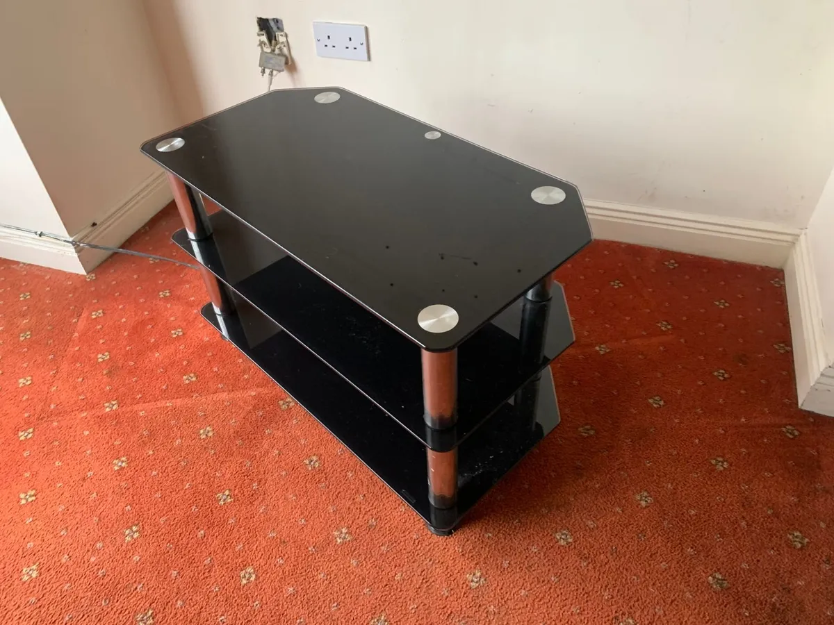 Flatscreen TV table - Image 4
