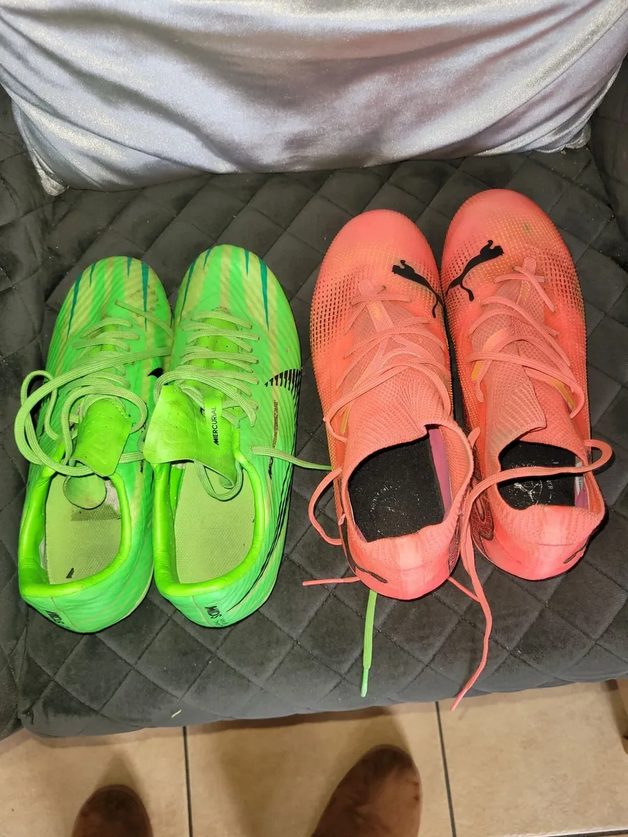 Soccer/hurling boots