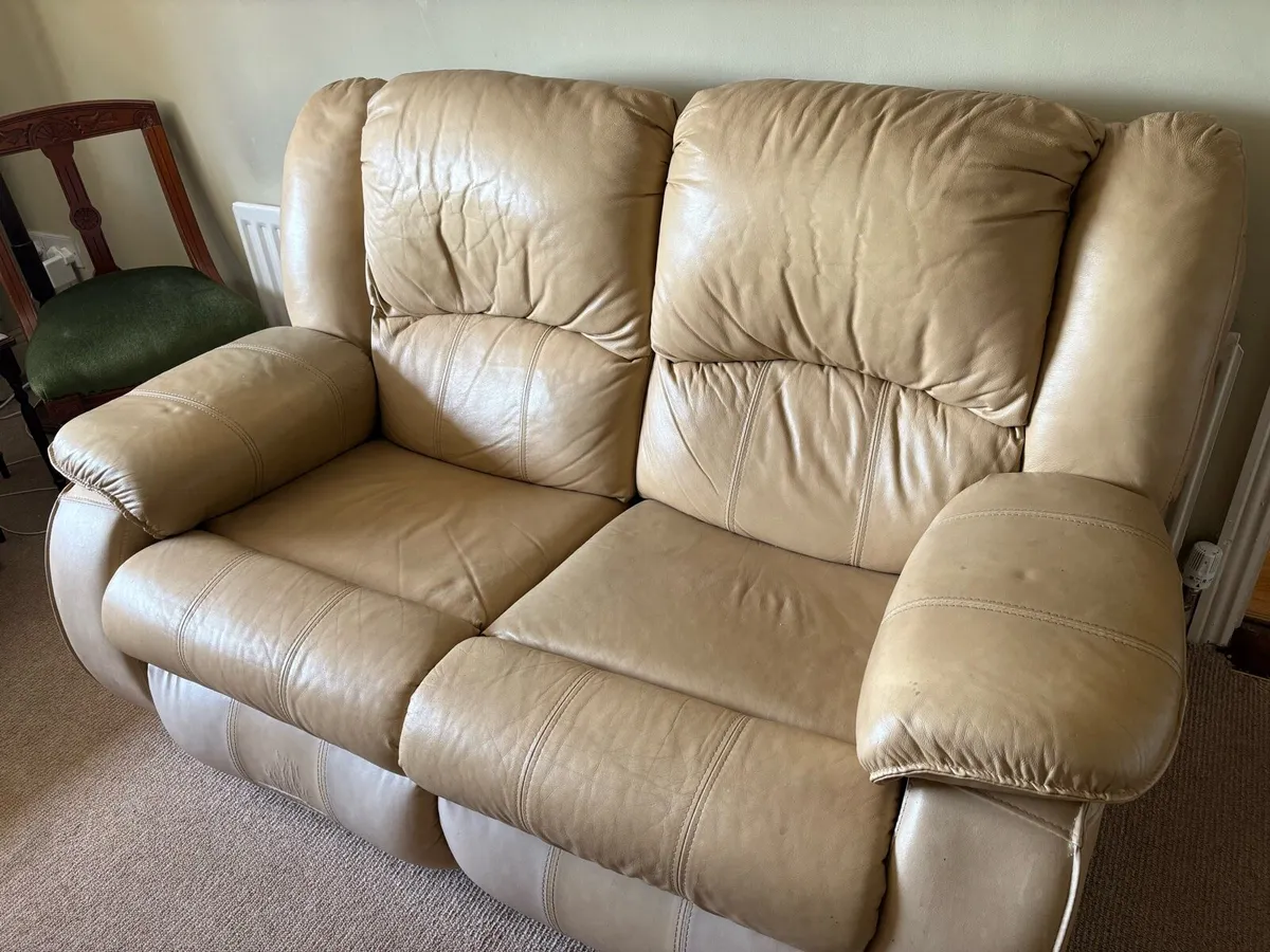 2 recliner Sofas - Image 1