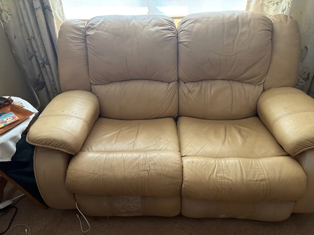 2 recliner Sofas - Image 2