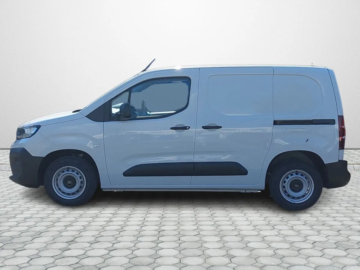 Peugeot Partner PARTNER PRO PLUS1.5 HDI 100 65 **+ - Image 3