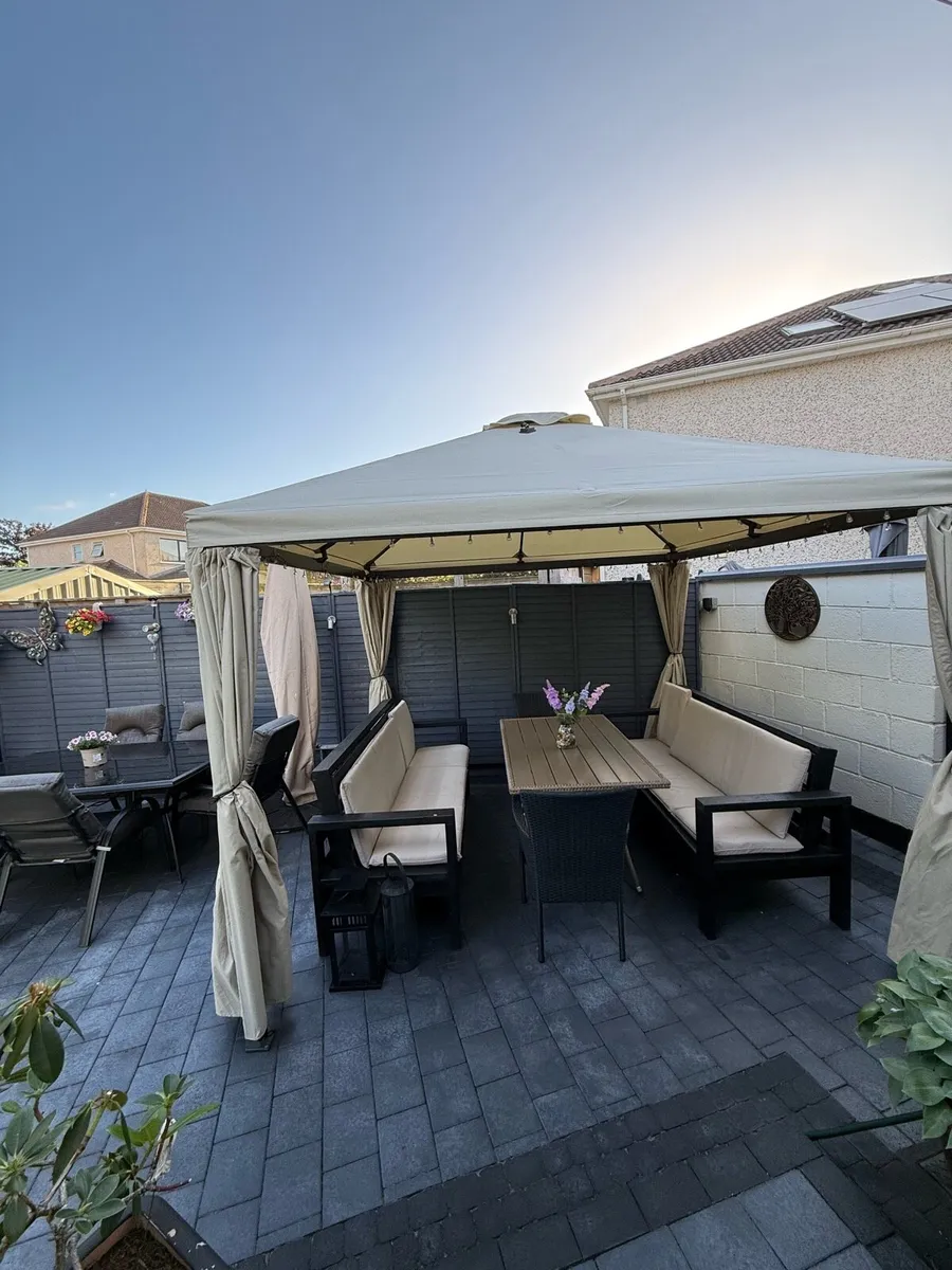 Gazebo - Image 1