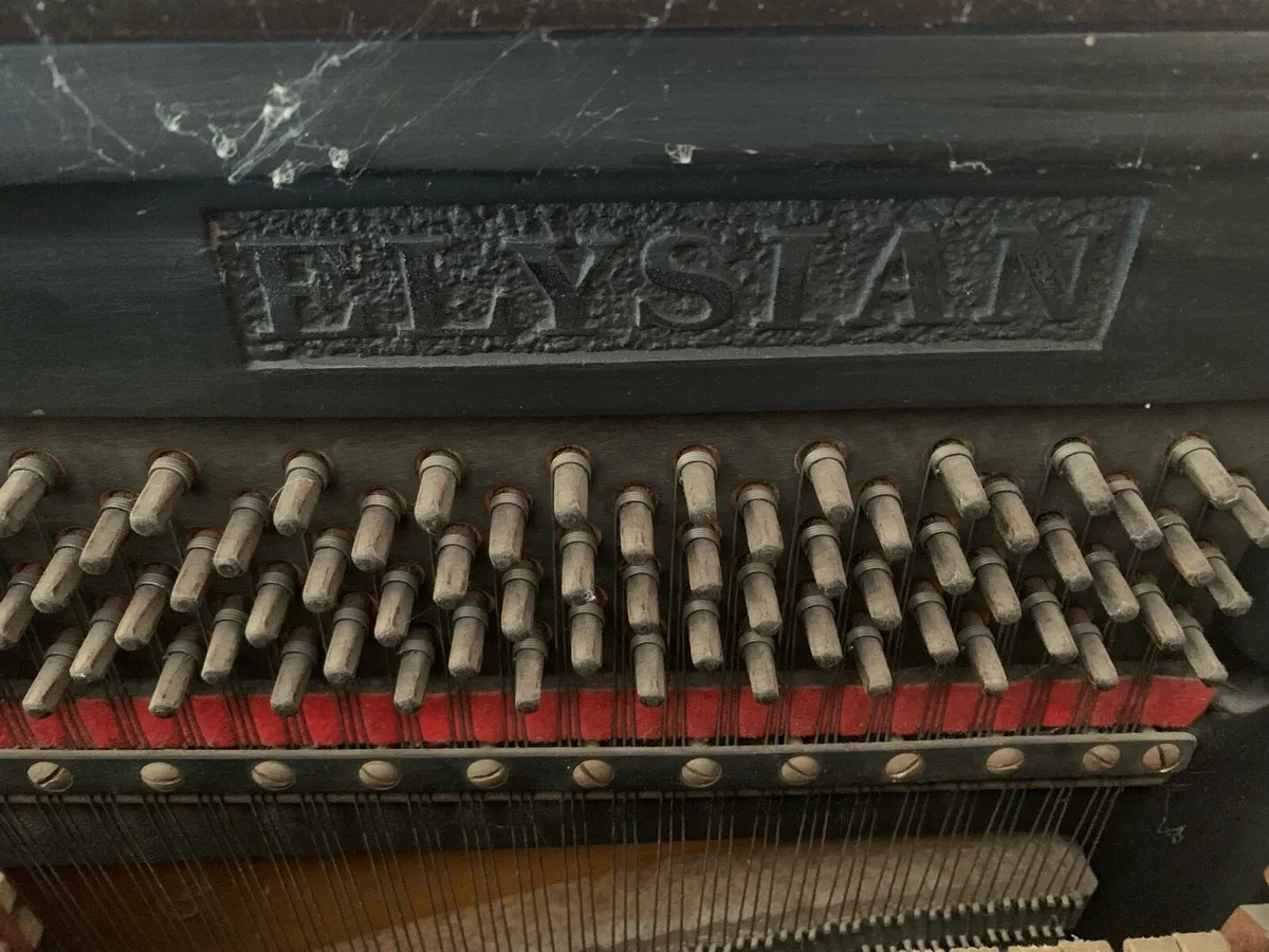 Upright Elysian piano - Image 4