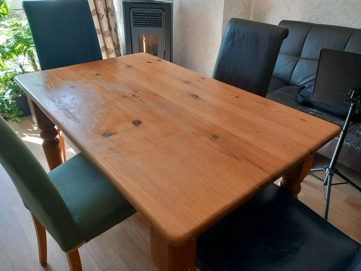 Dining table - Image 2