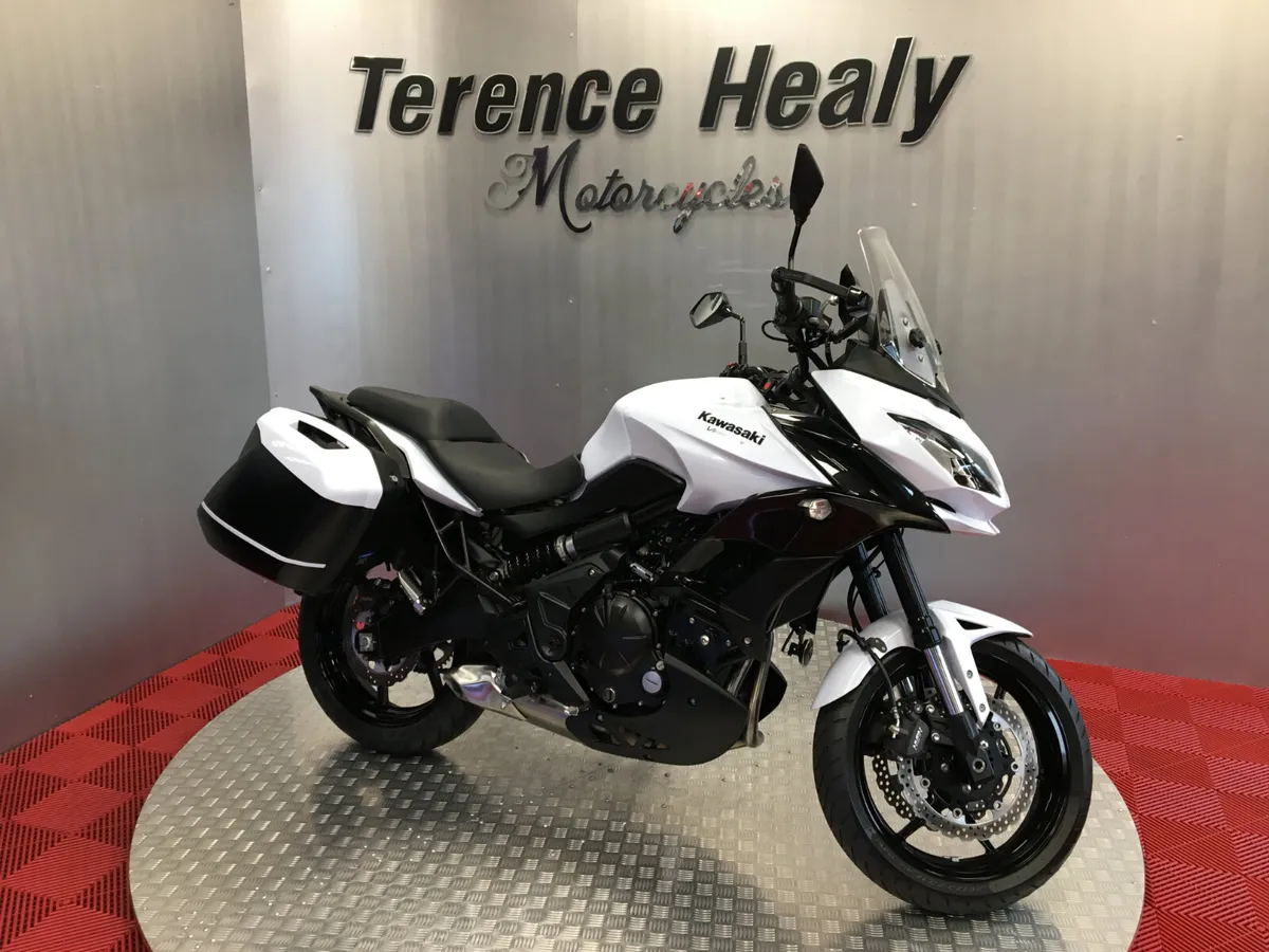 2015 Kawasaki Versys 650 ''LIKE NEW'' - Image 1