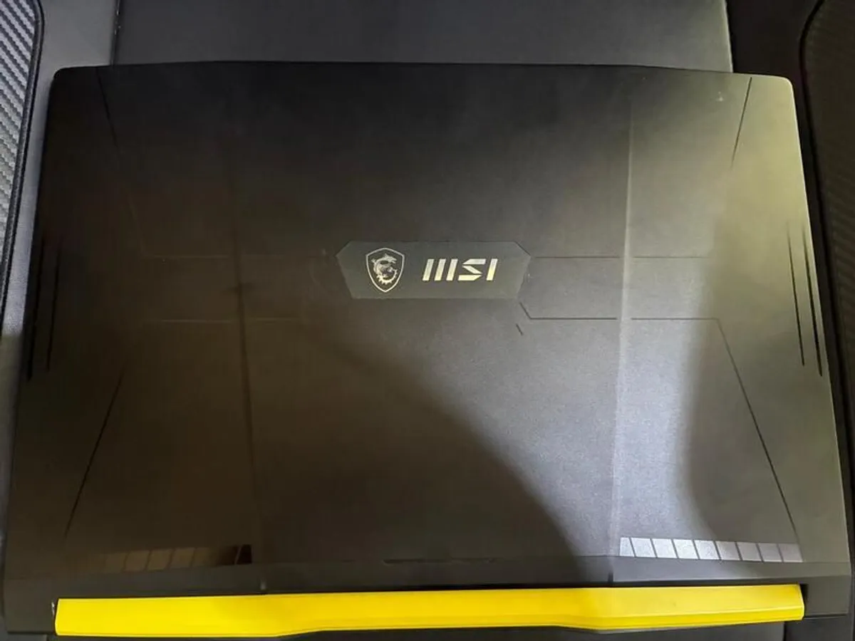 MSI Crosshair 15" QHD 165Hz | i9-12900H | RTX 3060 | Upgrade 64GB RAM | 1TB SSD + Flydigi BS1 Cooler (Mint Condition) - Image 3