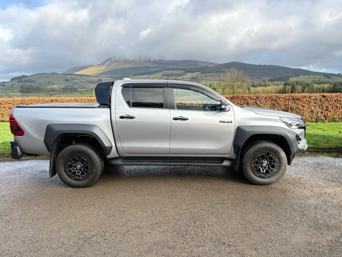 252 Toyota Hilux GR Sport - Image 1