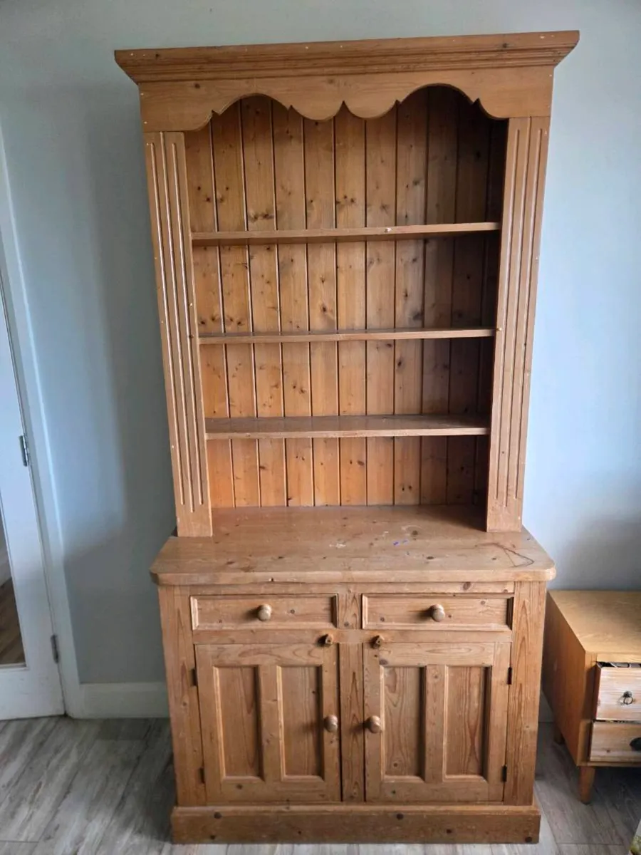 Farmhouse style Pine dresser and table. - Image 3