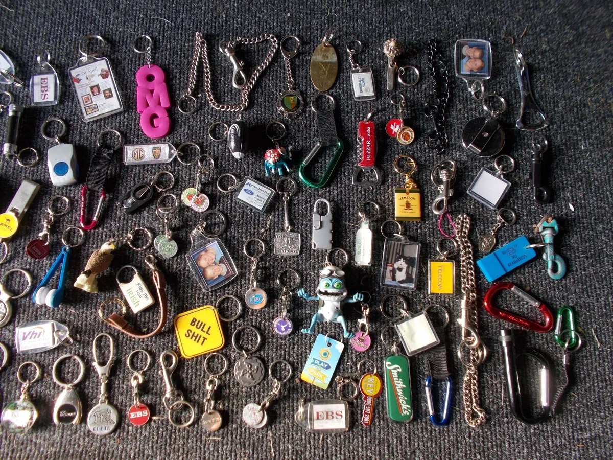 Job Lot of 100+ Key Rings - Image 3