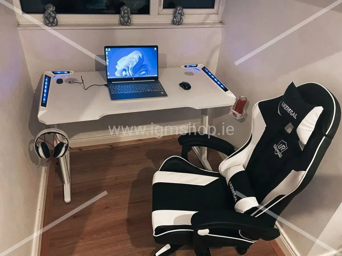 White Gaming Desk with Chair brand new 240e - Image 2