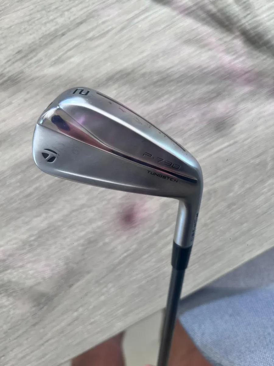 TaylorMade P790 2 Iron Utility - Image 1