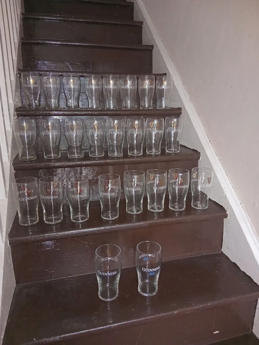 26 GUINNESS PINT GLASSES