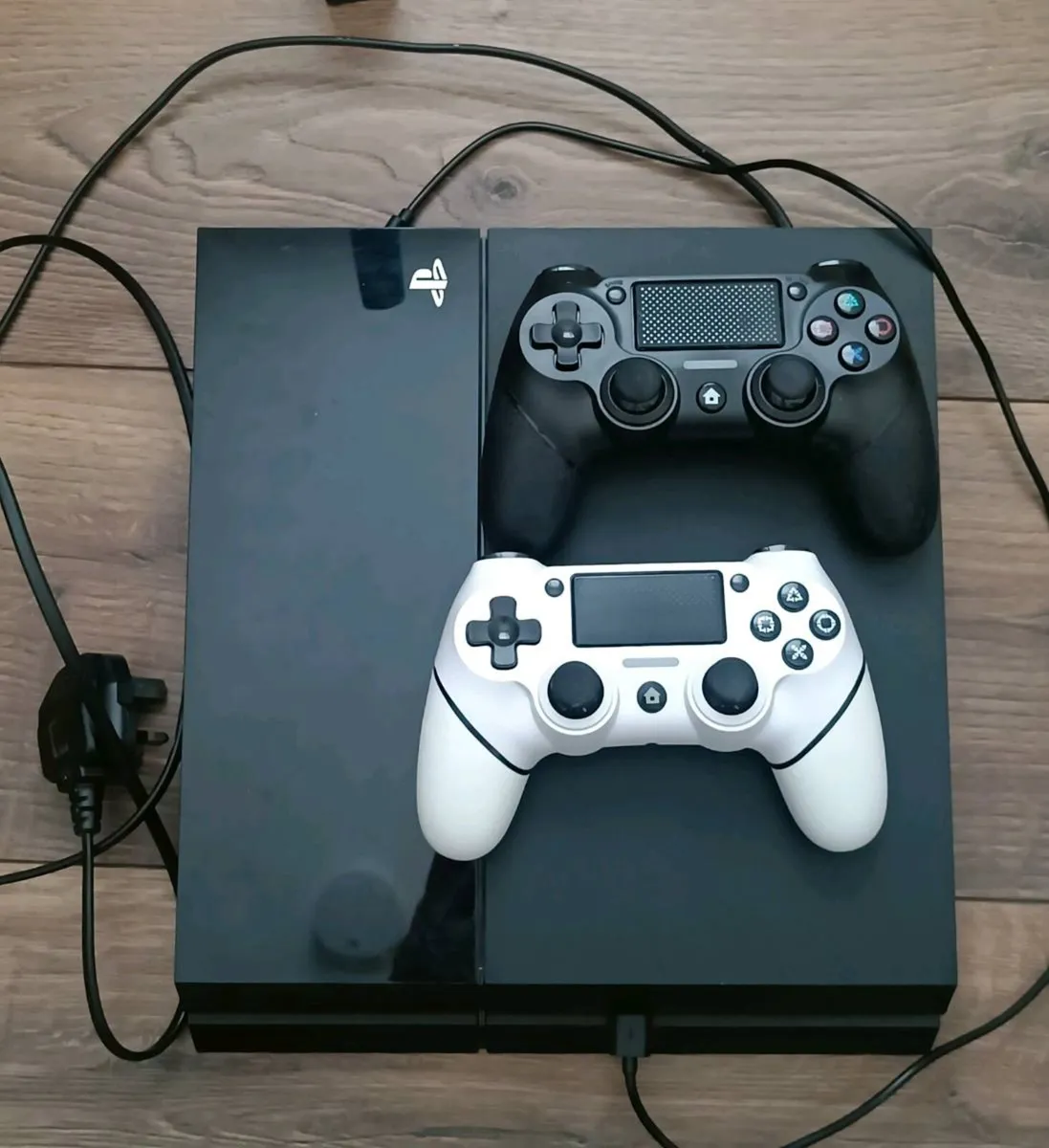 PS4 Original - Image 1