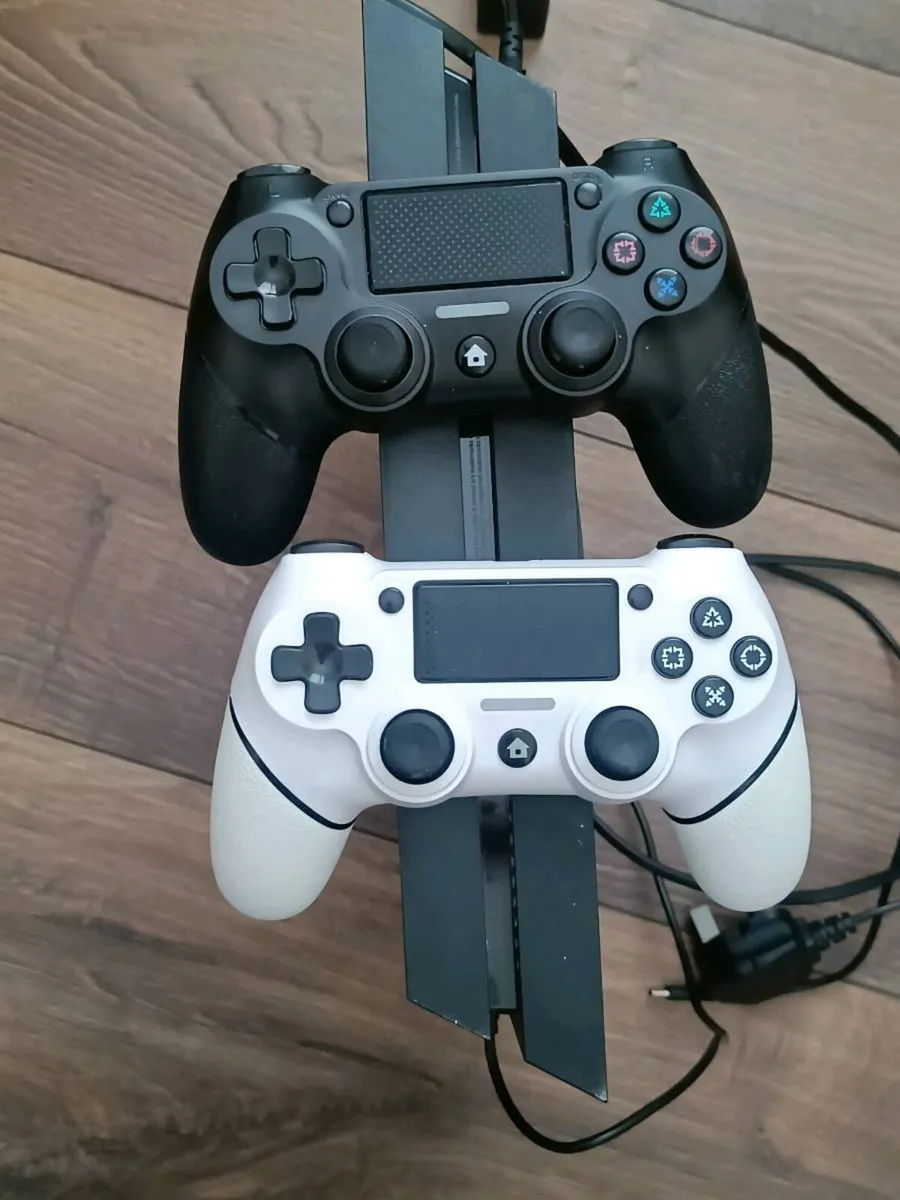 PS4 Original - Image 2
