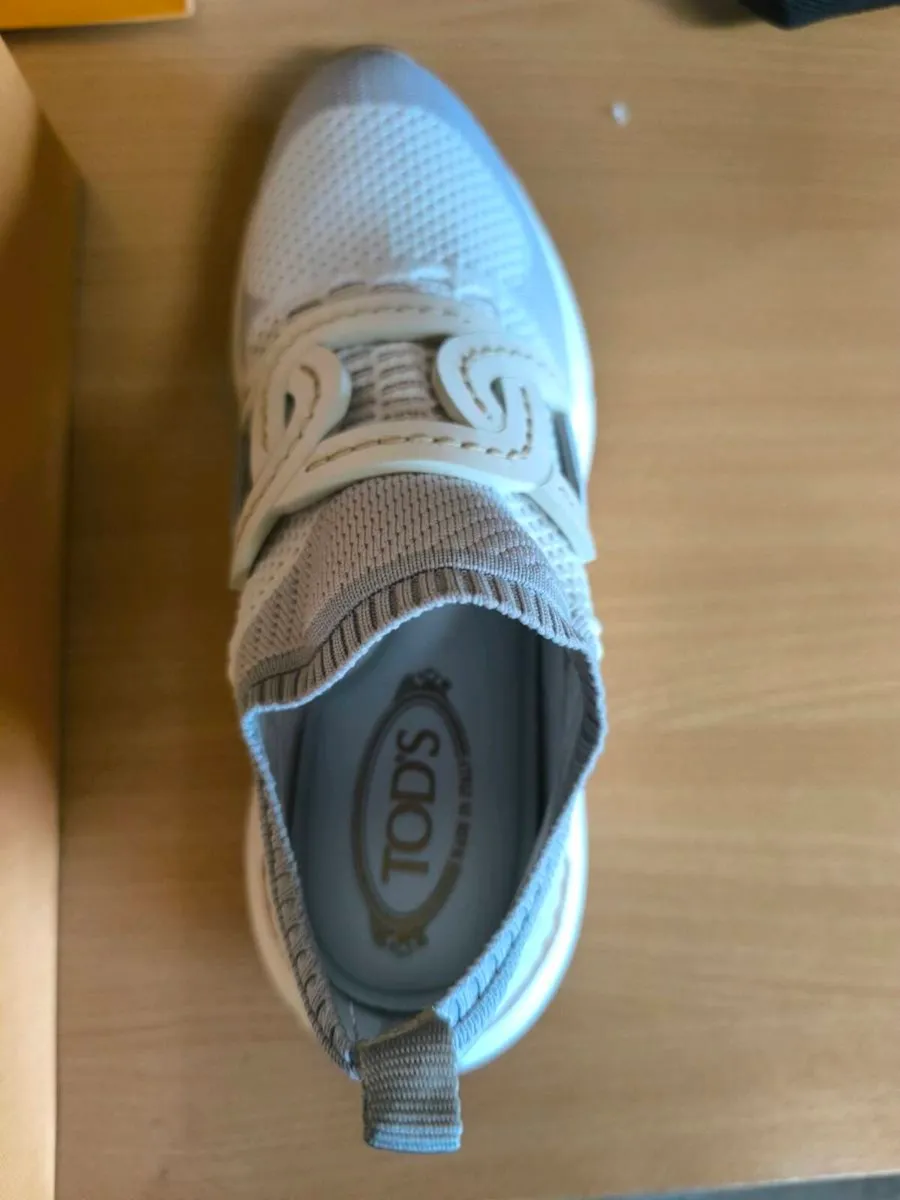 Ladies Running Shoes - Image 1