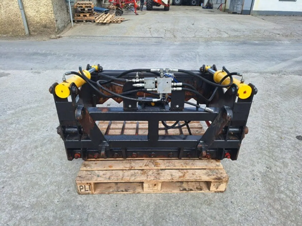 2019 Rossmore 4'6" Bale Cutter 26144 - Image 2