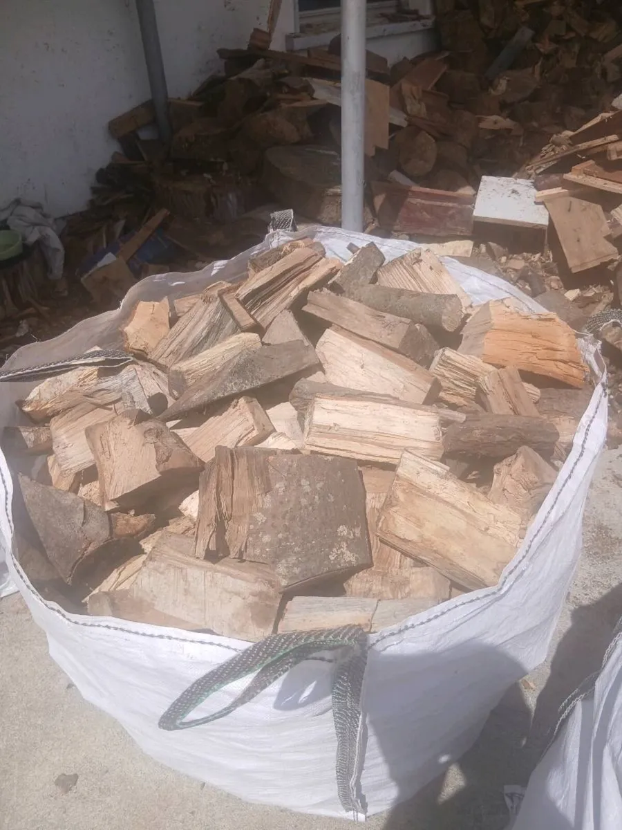 Bags of firewood - Image 2