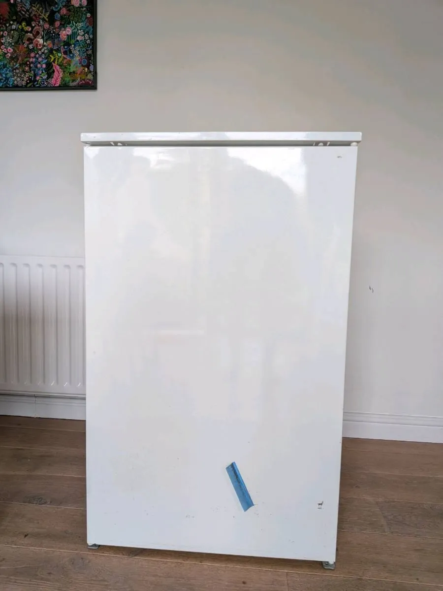 Freezer, integrated under counter - Image 1