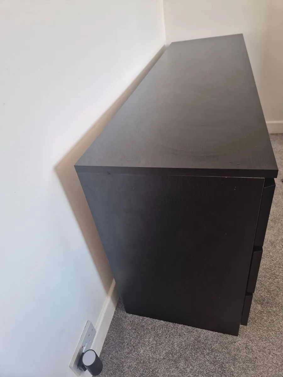 Chest of drawers - Image 1