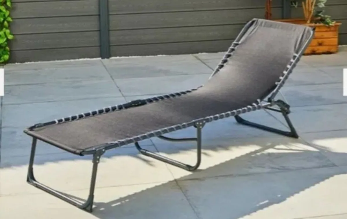 Sun loungers - Image 4