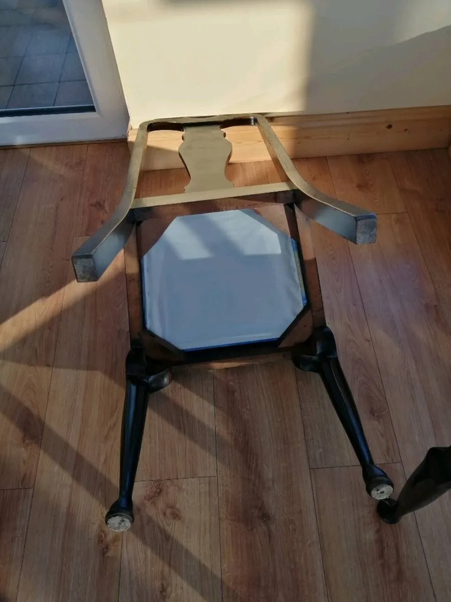 Chairs - Image 4