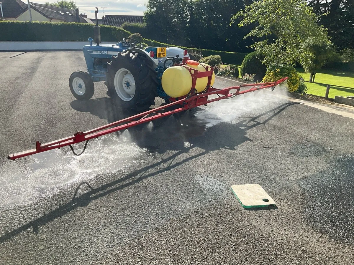 HARDI   -   250Litre SPRAYER. - Image 2