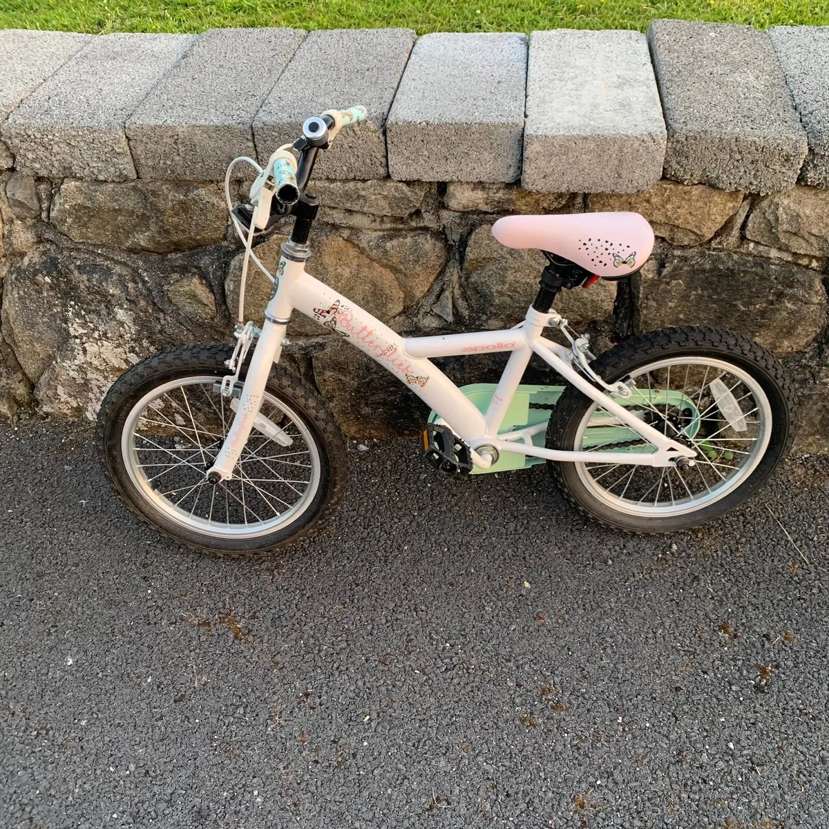 Girl’s Bike - Image 1