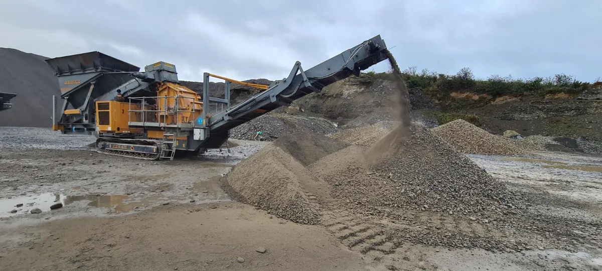 CRUSHERS  AND SCREENERS FOR HIRE - Image 2