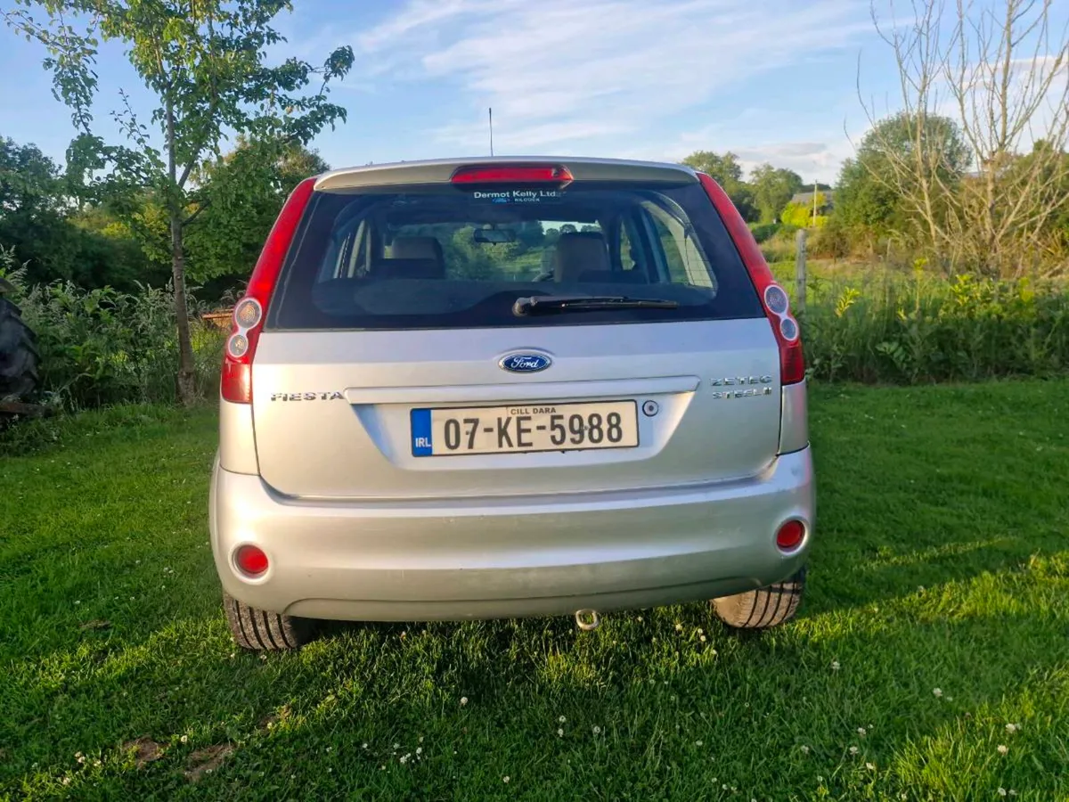 Ford fiesta - Image 4
